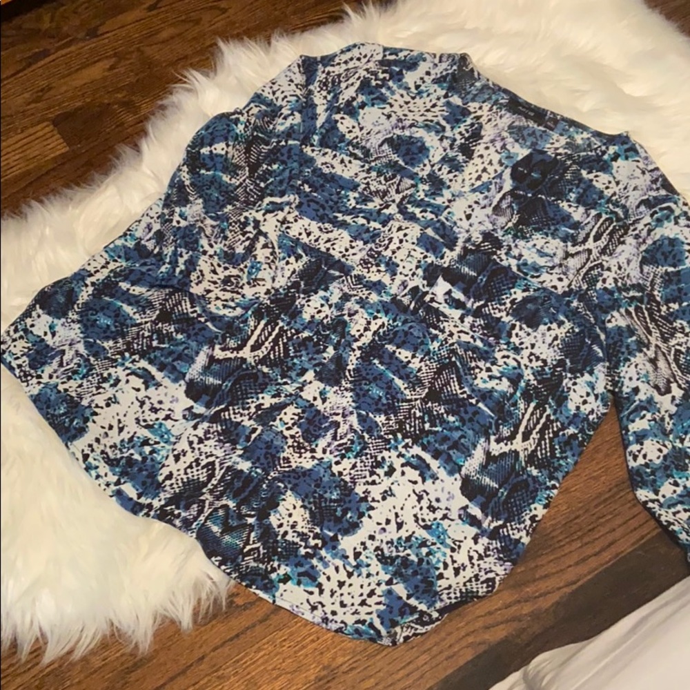 APT.9 Top